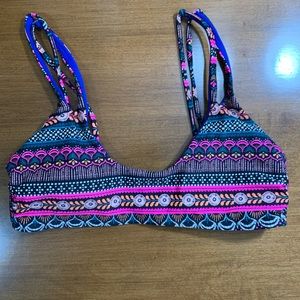 No Boundaries Floral Geometric Bikini Top